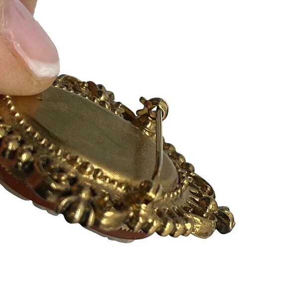 Vintage Cameo Brooch Pin Gold Tone Avon Pinback Opens Up Empty Glace Locket - Picture 5 of 16